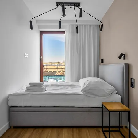 شقة Yoursecondflat Siedmiogrodzka-grzybowska وارسو