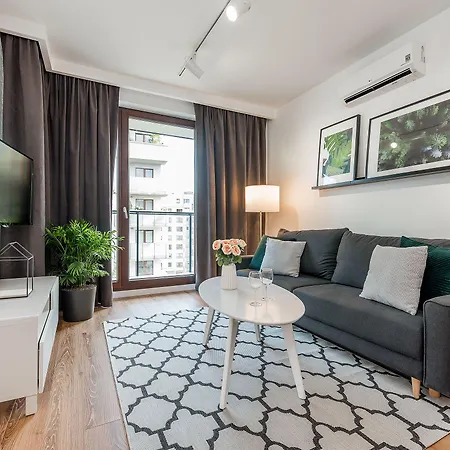 شقة Yoursecondflat Siedmiogrodzka-grzybowska وارسو