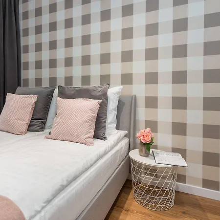 Yoursecondflat Siedmiogrodzka-grzybowska Warsaw