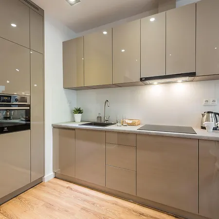 Apartment Yoursecondflat Siedmiogrodzka-grzybowska