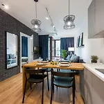 Yoursecondflat Siedmiogrodzka-grzybowska Apartman *