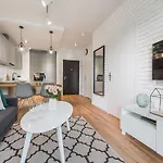 Yoursecondflat Siedmiogrodzka-grzybowska Apartman *